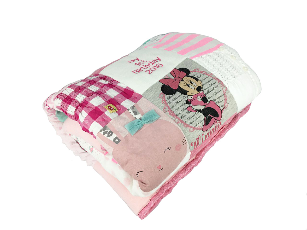 Turning old Baby clothes into a quilt,